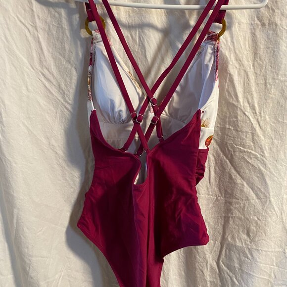 One Piece Swimsuit - Picture 3 of 7